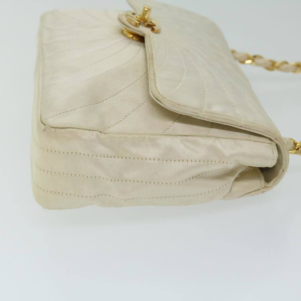 CHANEL Sac à Rabat Shoulder Bag - Picture 9 of 16